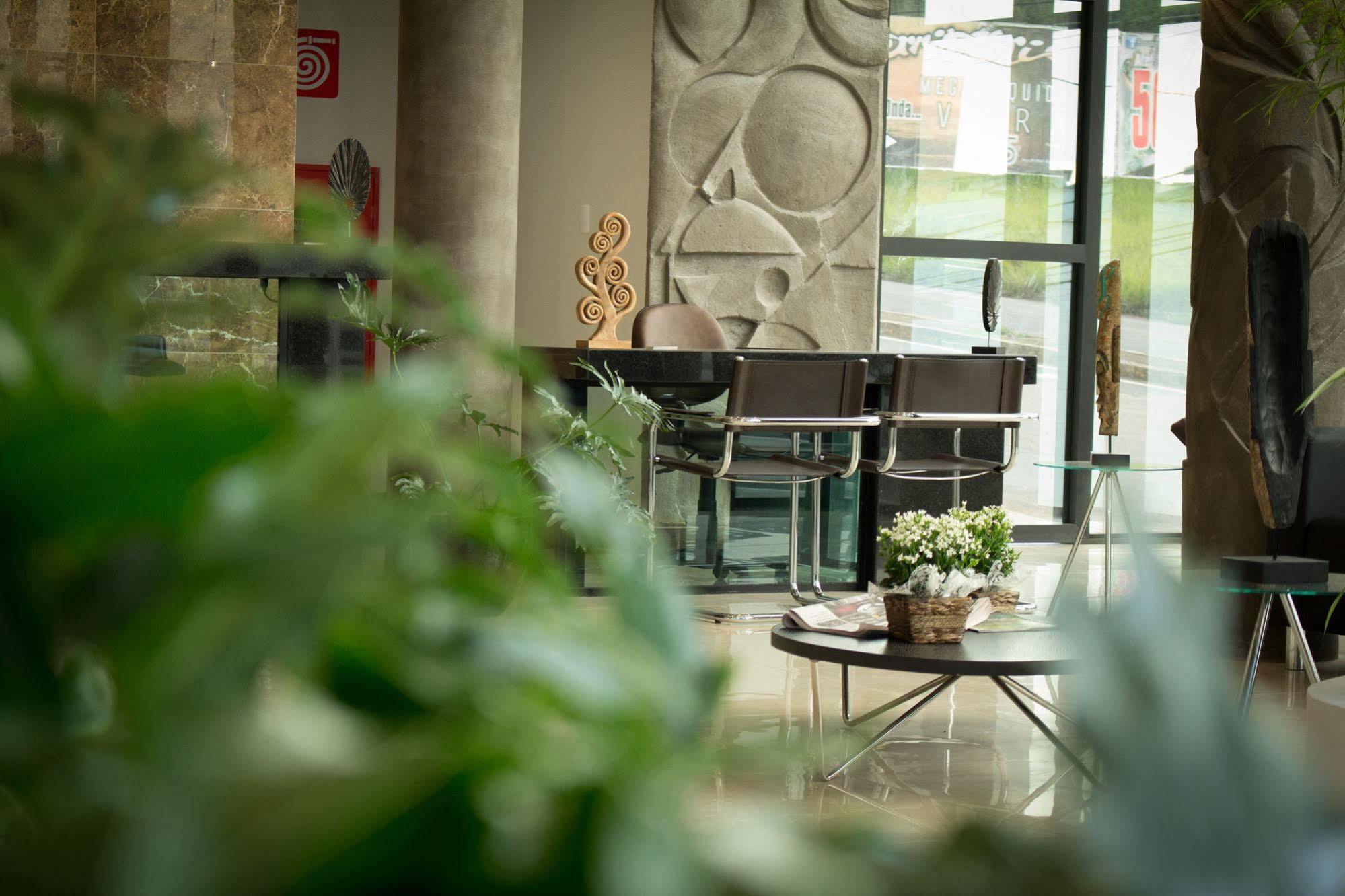 Minas Platinum & Convention Hotel 4*