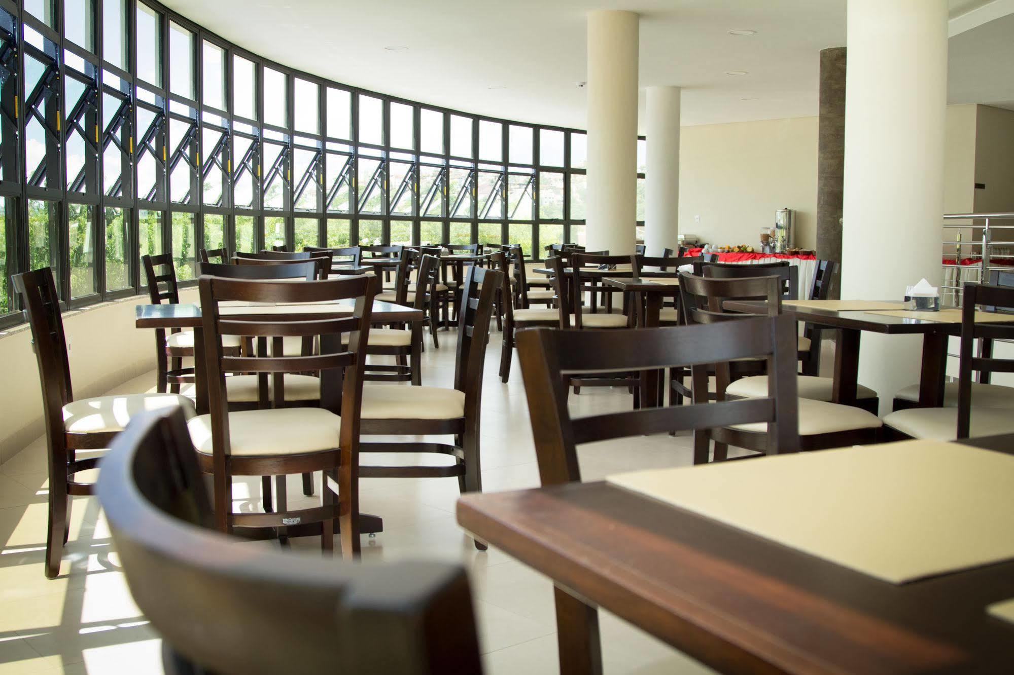 Minas Platinum & Convention Hotel 4*